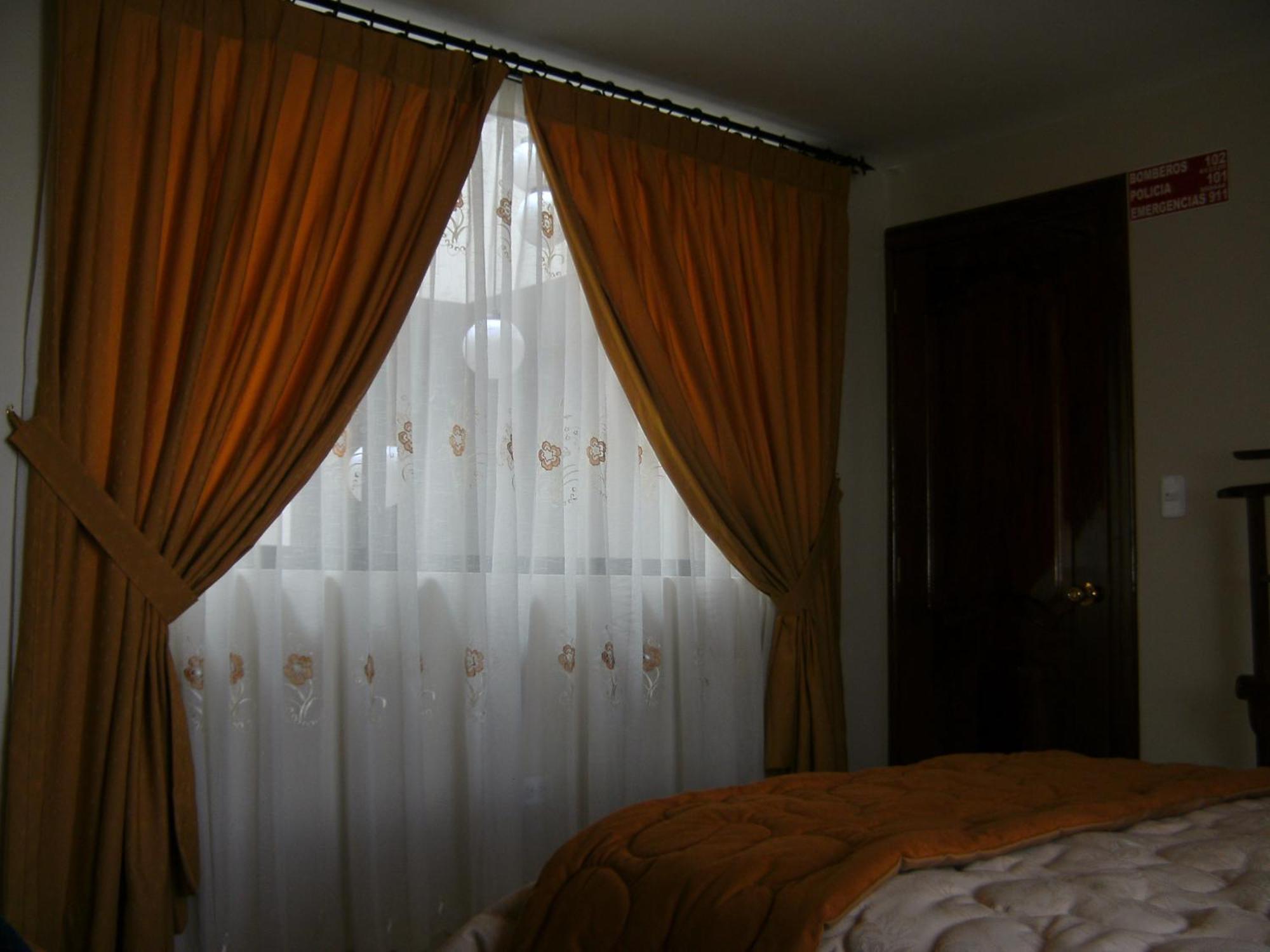 Hostal Fevilamir Ibarra Ngoại thất bức ảnh