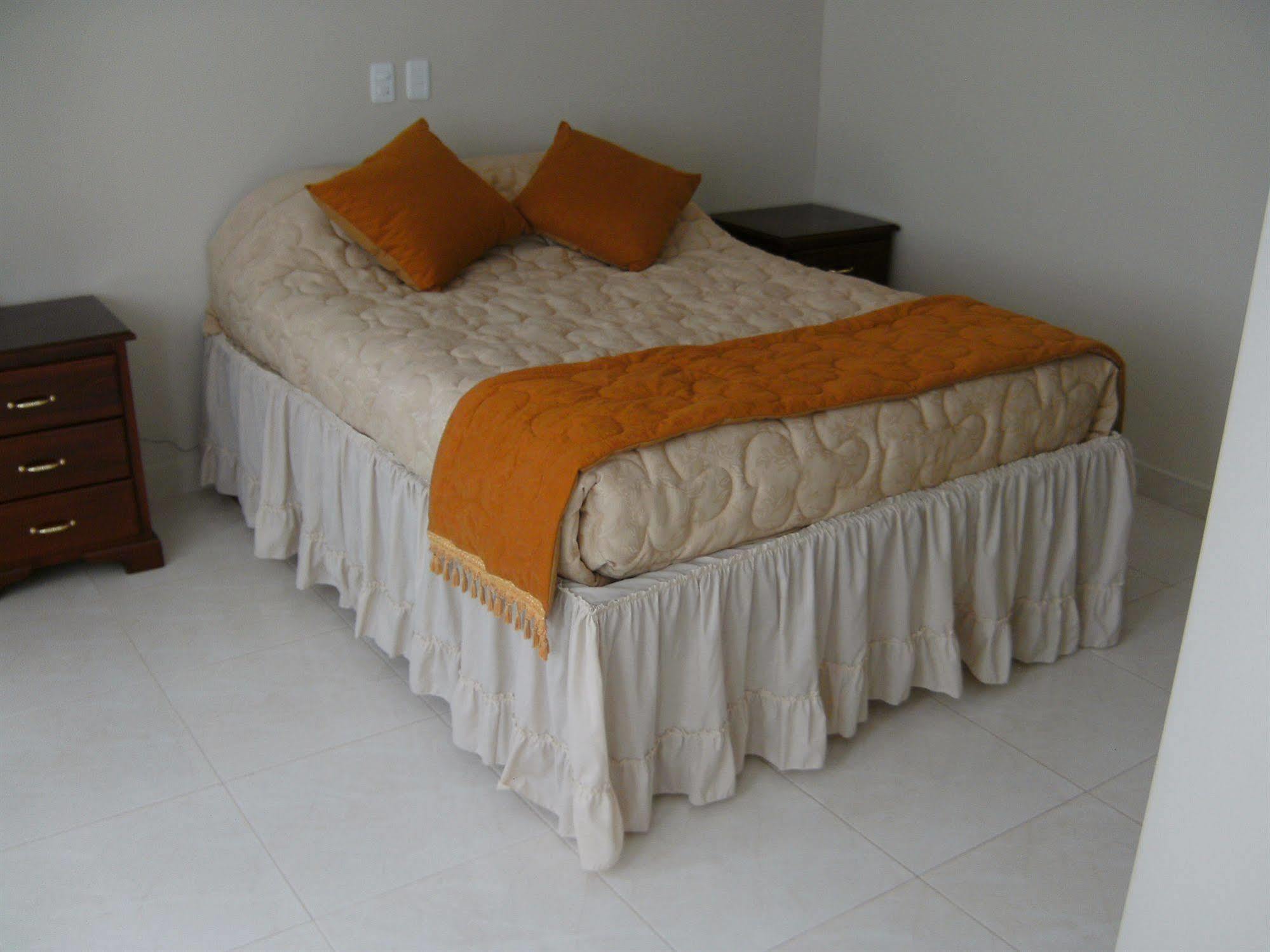 Hostal Fevilamir Ibarra Ngoại thất bức ảnh